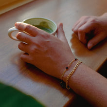 Load image into Gallery viewer, Mano de Azabache Adult Bracelet