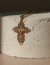 Load image into Gallery viewer, Elegant Cross Necklace