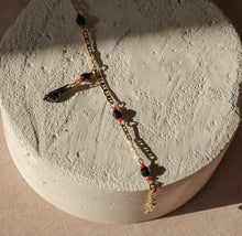 Load image into Gallery viewer, Mano de Azabache Adult Bracelet
