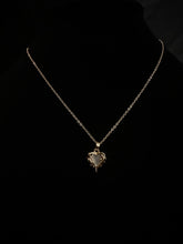 Load image into Gallery viewer, Melt Your Heart Necklace
