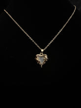 Load image into Gallery viewer, Melt Your Heart Necklace
