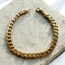 Load image into Gallery viewer, Cuban Link Bracelet
